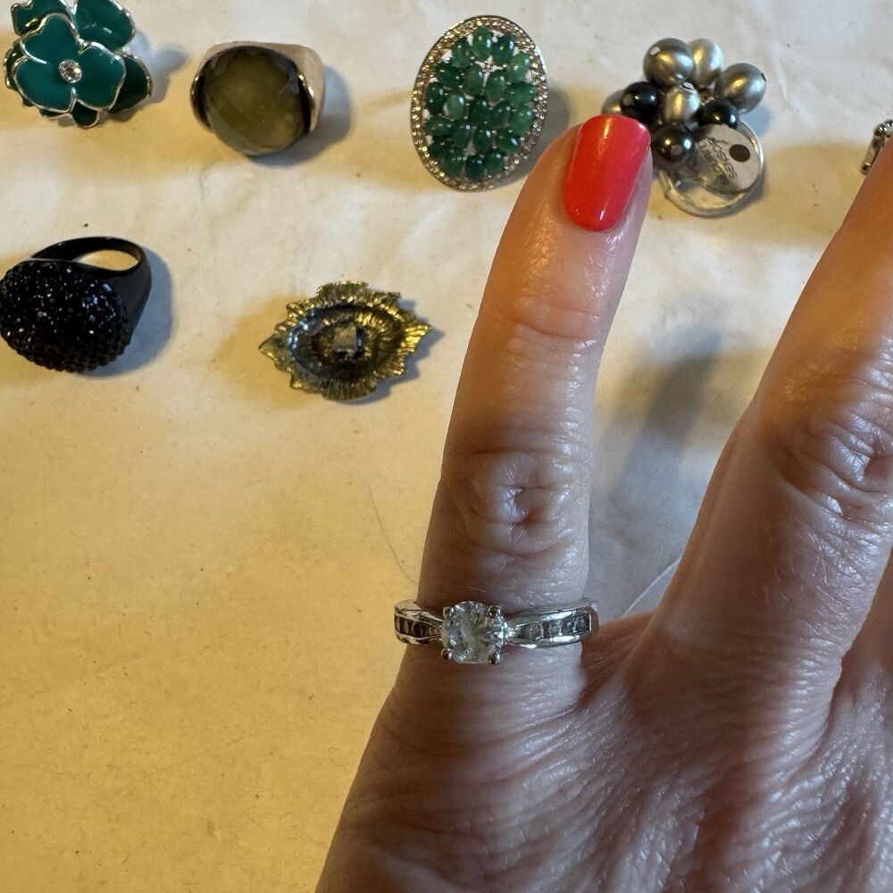 Lot Of 9 Costume Jewelry Rings Faux Stones Floral Designs Statement Pieces - Picture 6 of 16